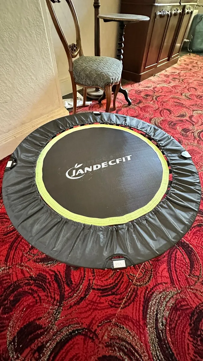 Mini trampoline / Rebounder - Image 1