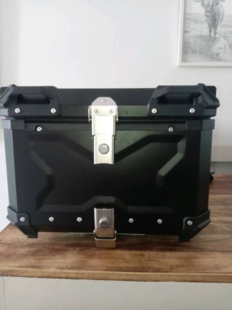 Top box - Image 3