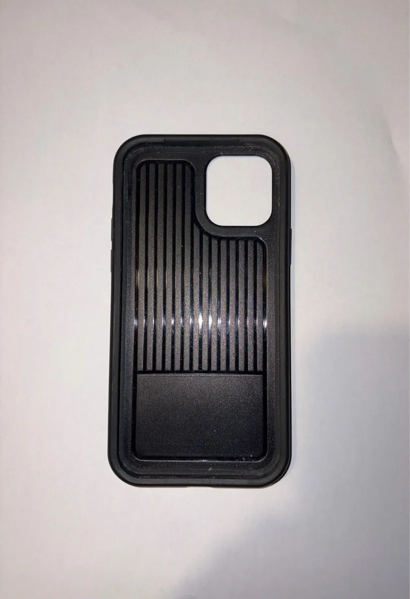 iPhone 12 - Image 3
