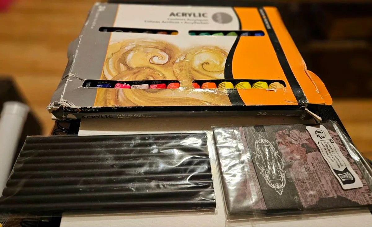 Arts Bundle - Image 1