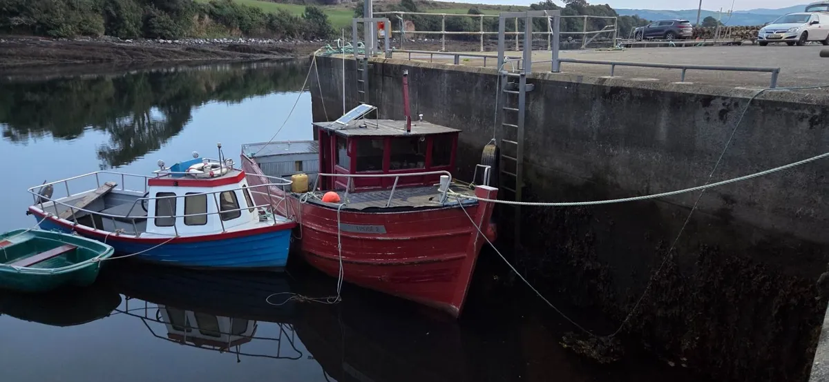 Timber boat - Image 2
