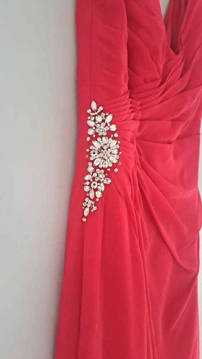 Wedding dress  2 bridesmaids dresses - Image 3
