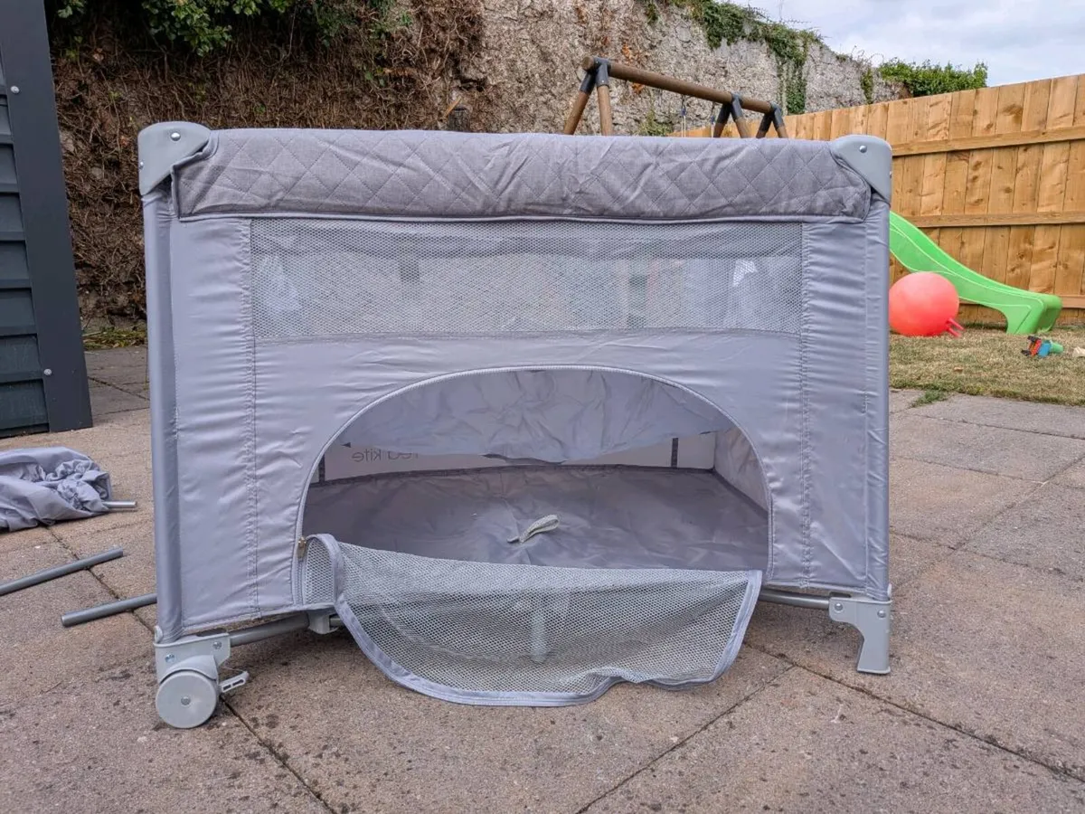Red Kite Dreamer travel Cosleeper cot - Image 2