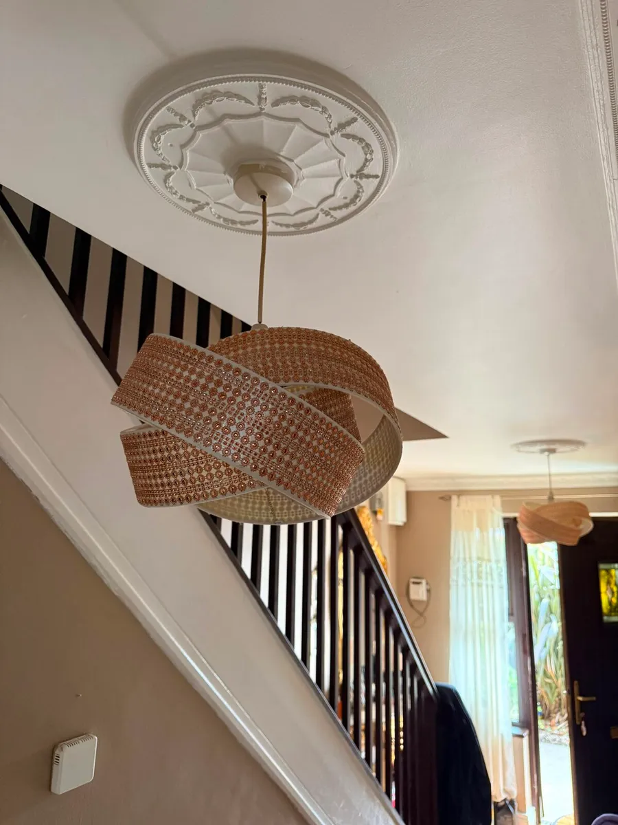Set of 4 Matching Lamps – 60 euro - Image 3