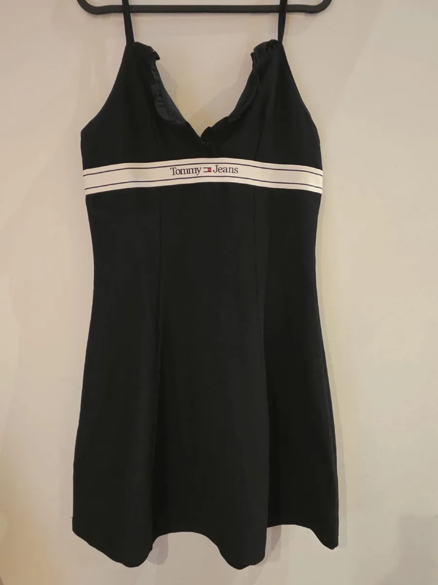 Tommy Jeans Logo Strappy Dress – Desert Sky  M - Image 1