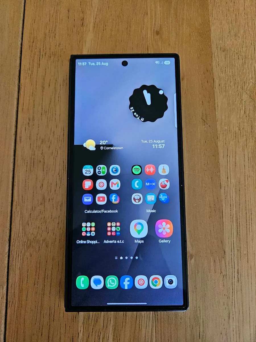 Samsung Z Fold 7 256GB Unlocked with Receipt - Image 3