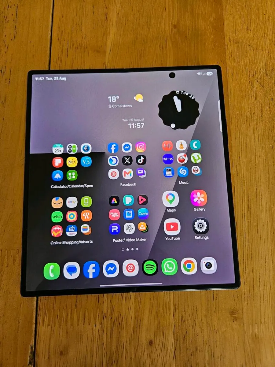 Samsung Z Fold 7 256GB Unlocked with Receipt - Image 2