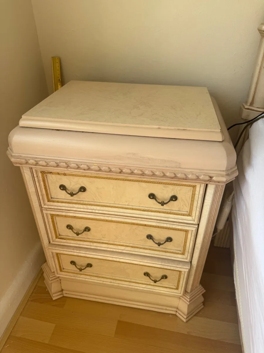 Superking bedframe with chest of drawers & locker - Image 3
