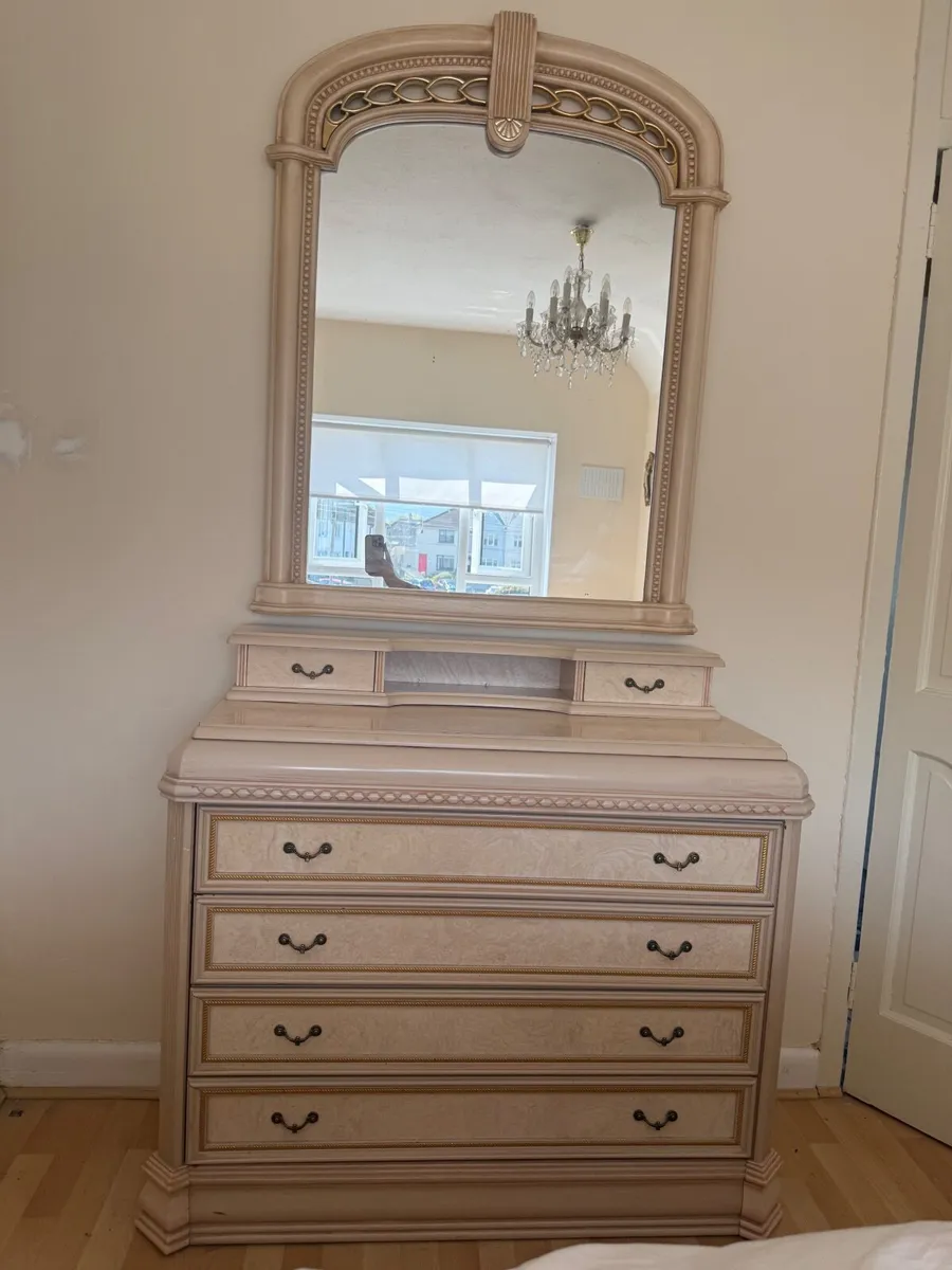 Superking bedframe with chest of drawers & locker - Image 2