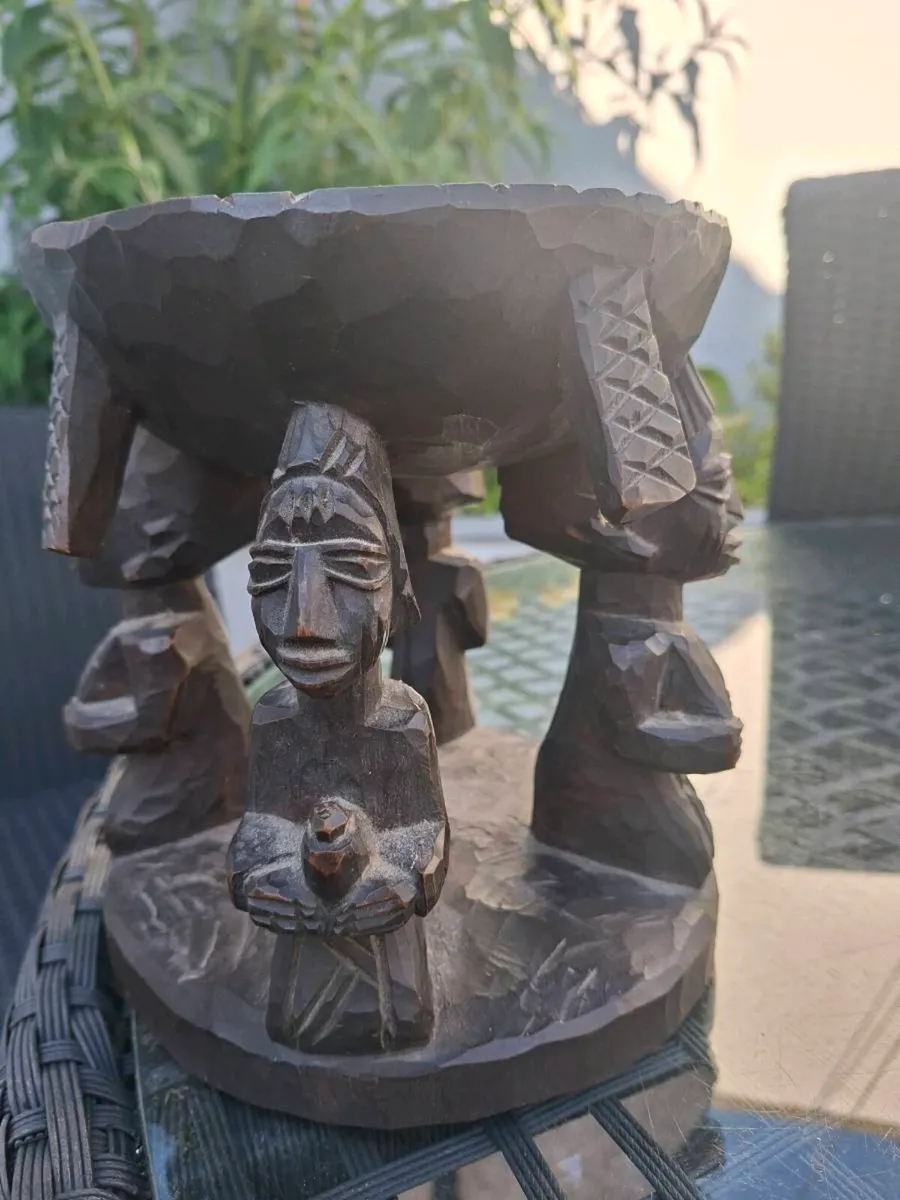 Stunning Vintage African Tribal Ceremonial Bowl - Image 1