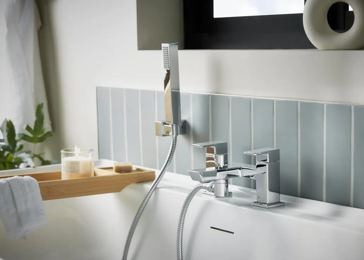Bathroom Taps Square Chrome Bath Shower Mixer Tap - Image 2