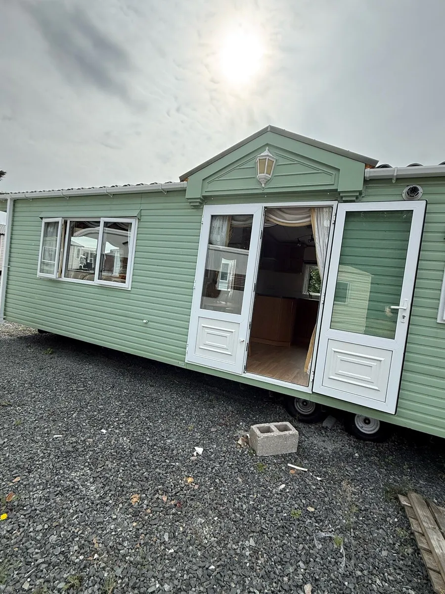 Pemberton 40-13 residential spec call TPS caravan - Image 1