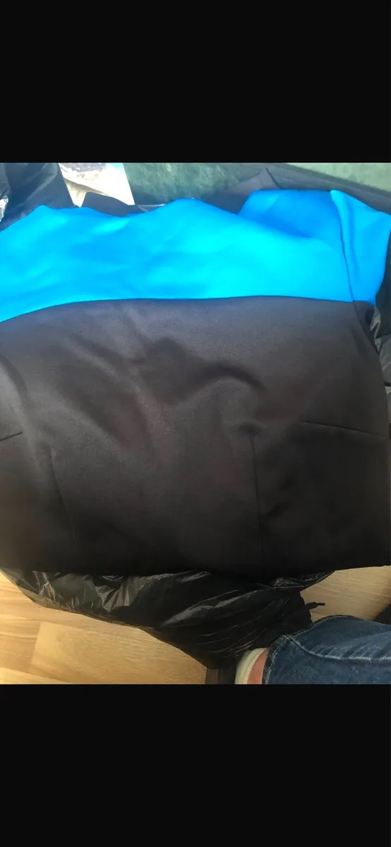 Clothes - Image 3