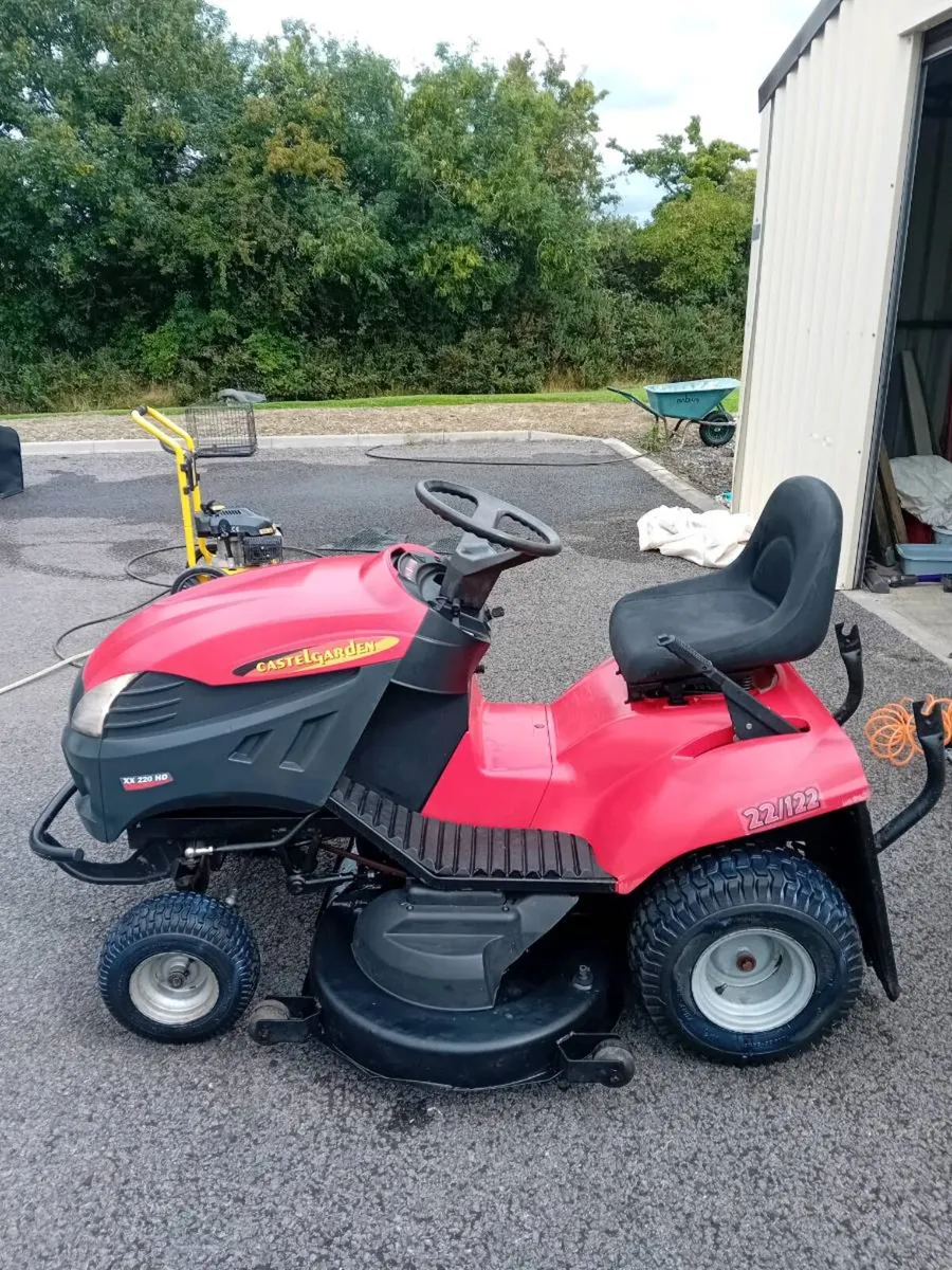 Ride on lawnmower - Image 2