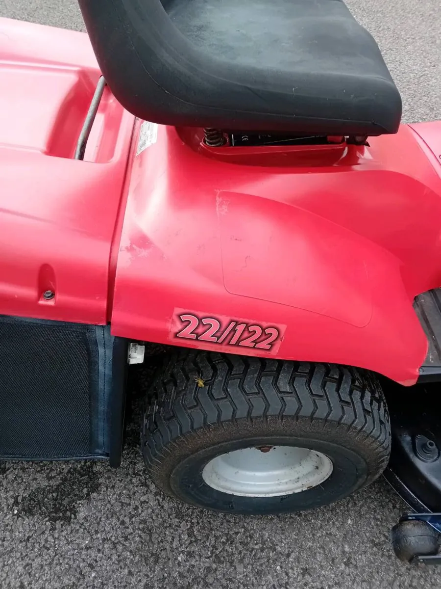 Ride on lawnmower - Image 4