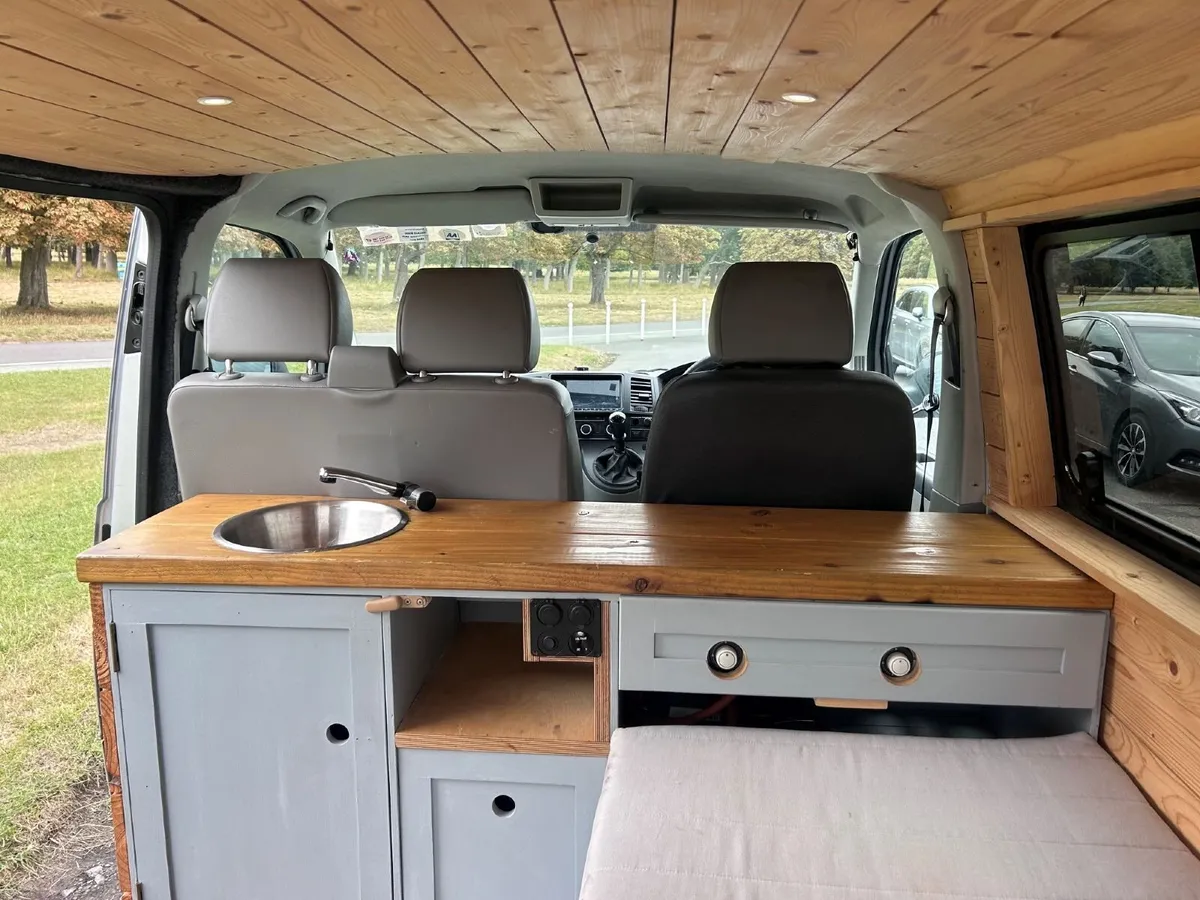 2010 Volkswagen Transporter Campervan - Image 2