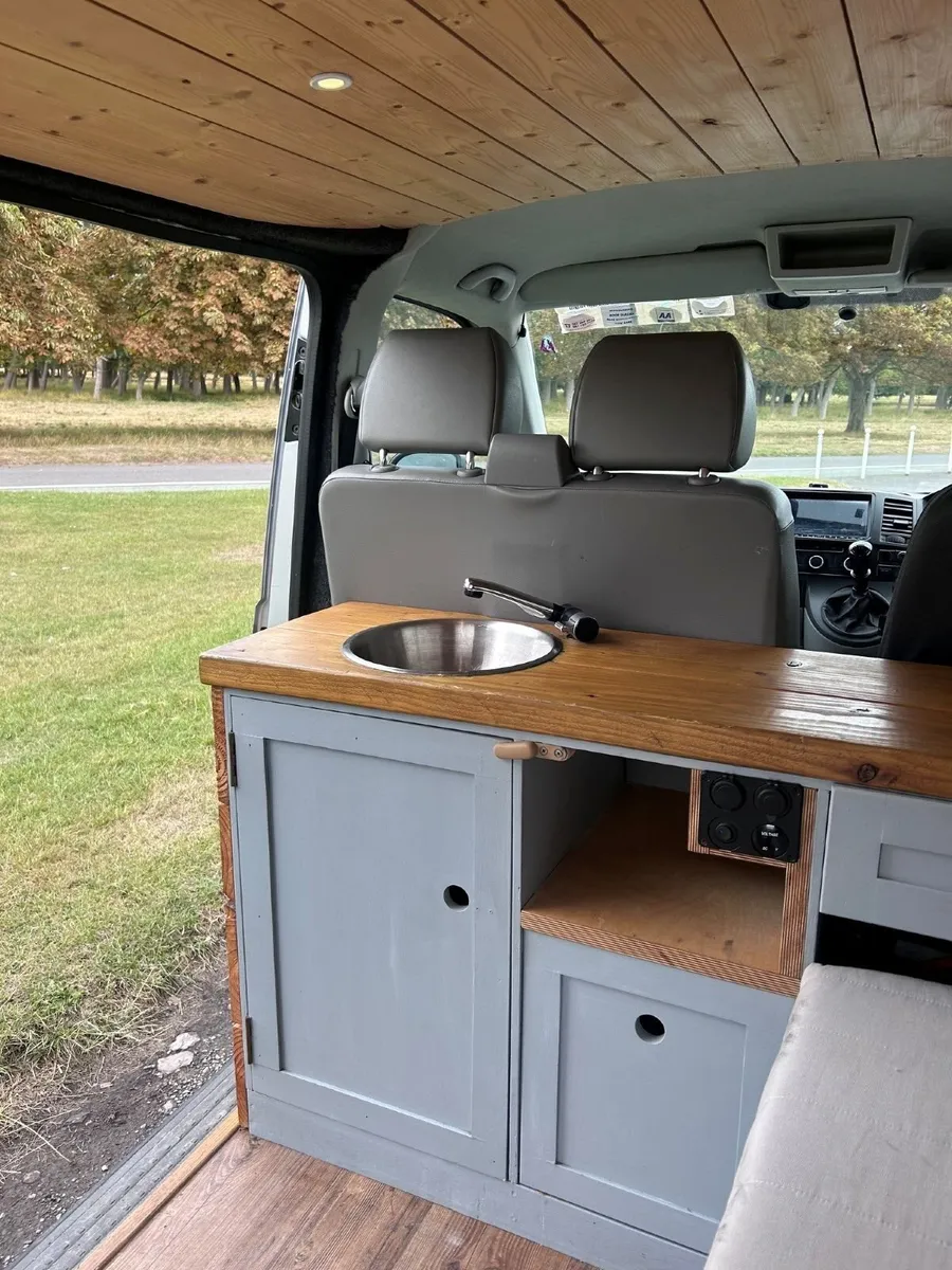 2010 Volkswagen Transporter Campervan - Image 3