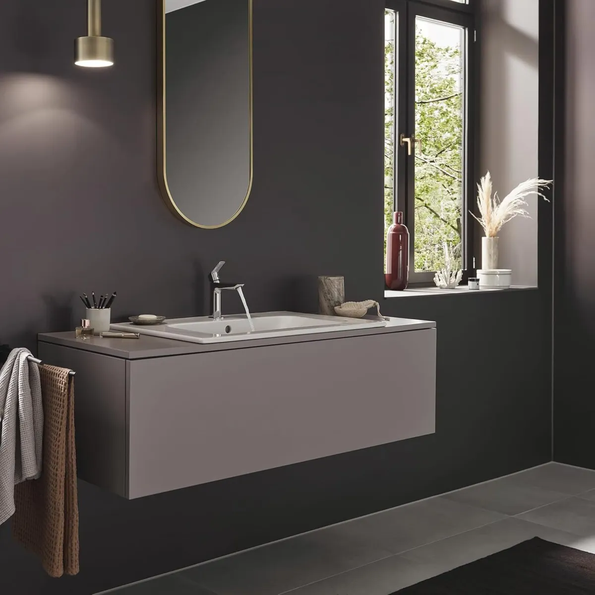 Logis Fine Bathroom Tap with Push-Open Waste Set - Image 2