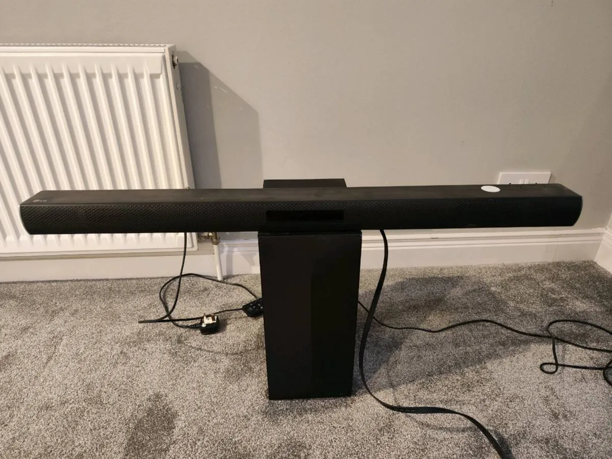 Sound bar - Image 1
