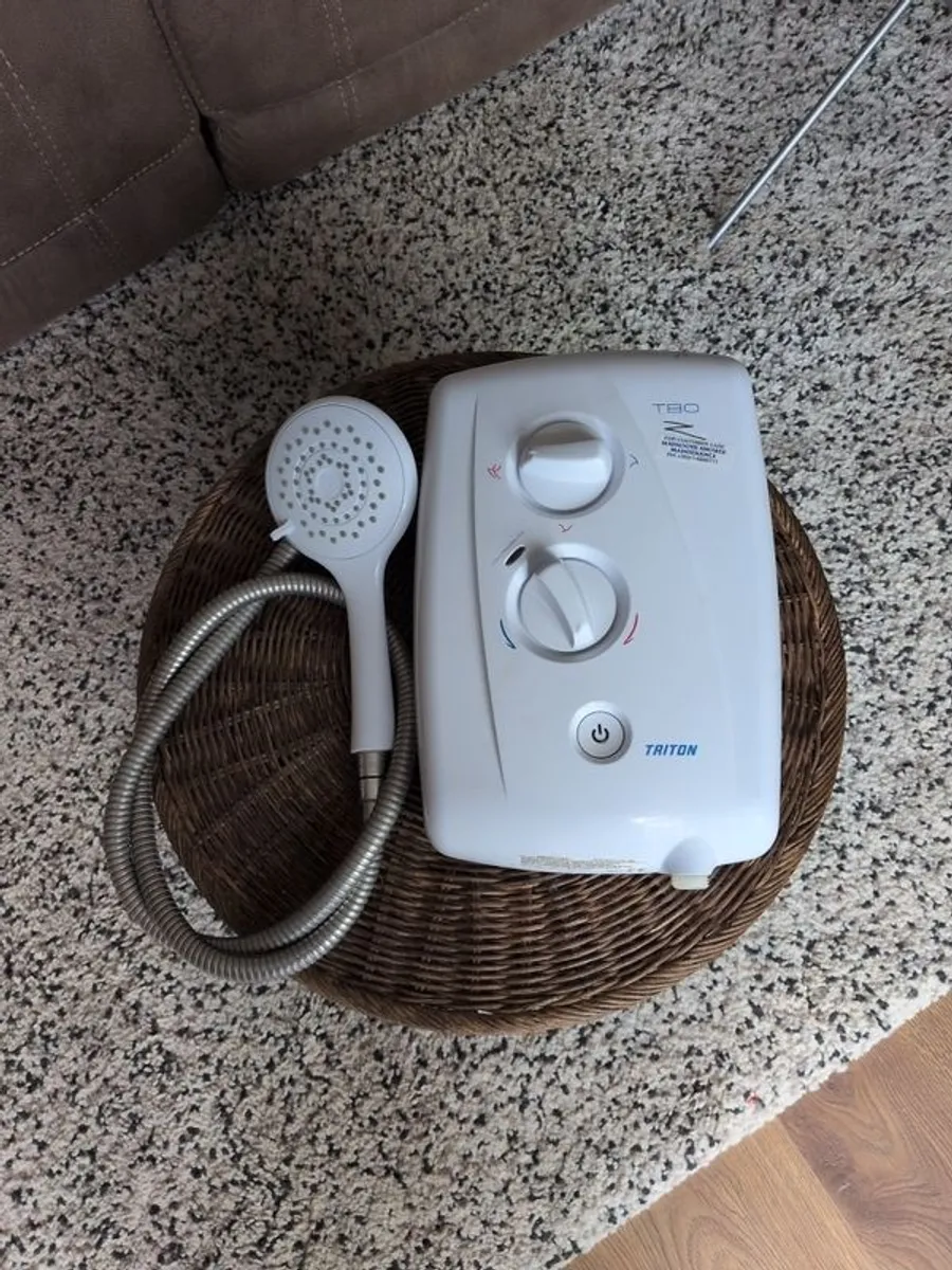 electric shower - Image 2