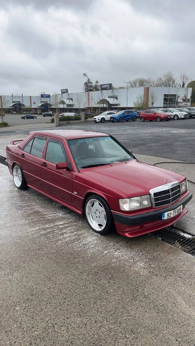Mercedes 190e - Image 1