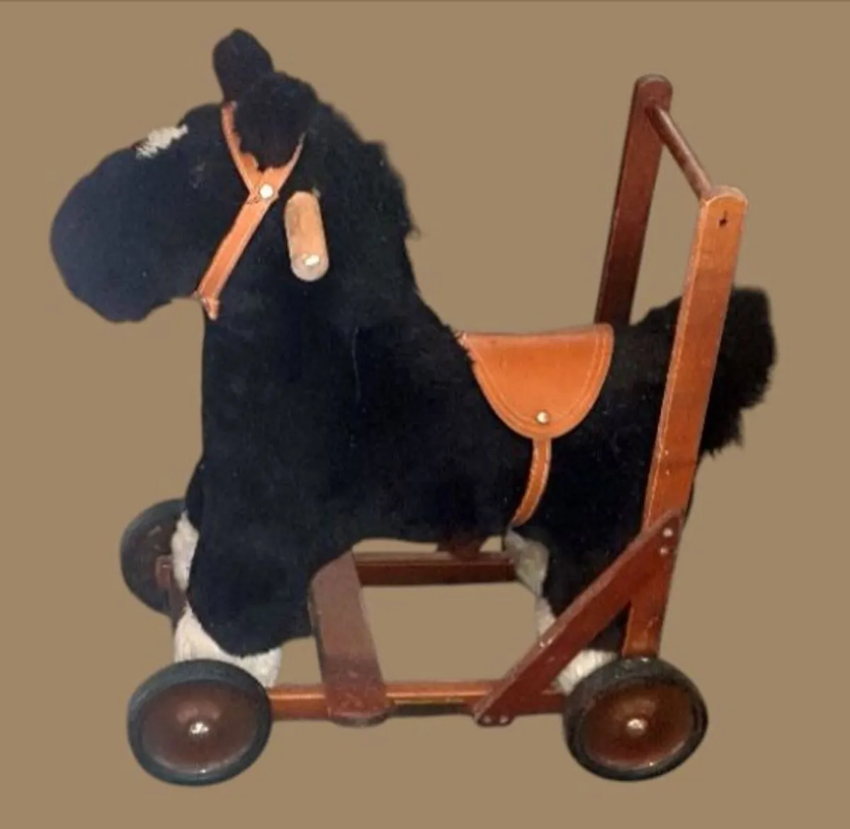 Pristine Vintage Harrods Push-Along Ride-On Toy - Image 3