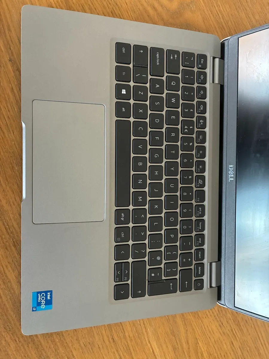Dell Latitude 5320 - Image 3