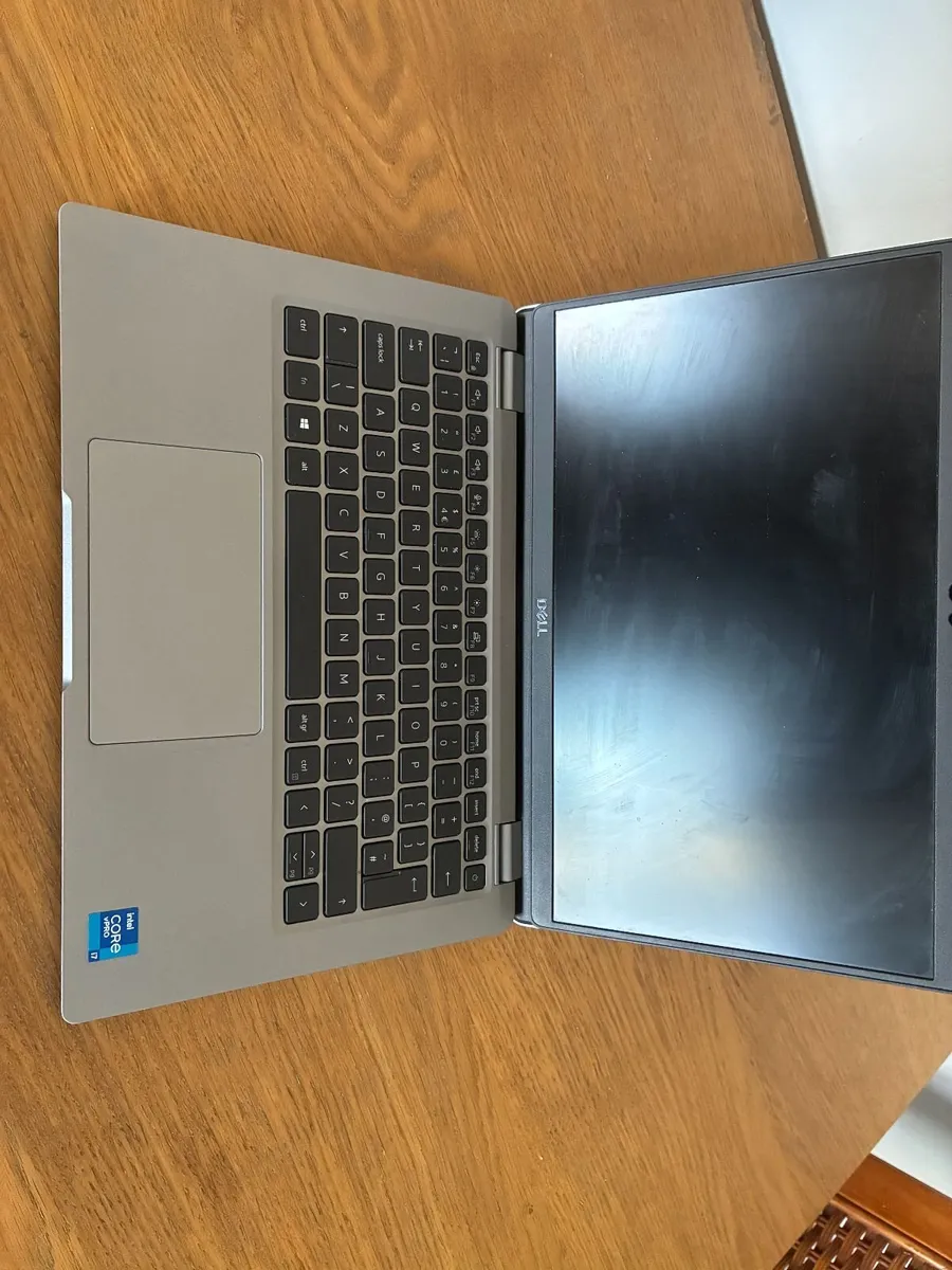Dell Latitude 5320 - Image 4