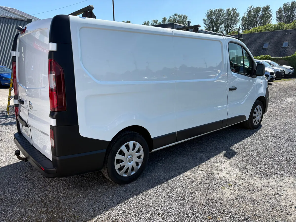 2021 Nissan NV300 - Image 3