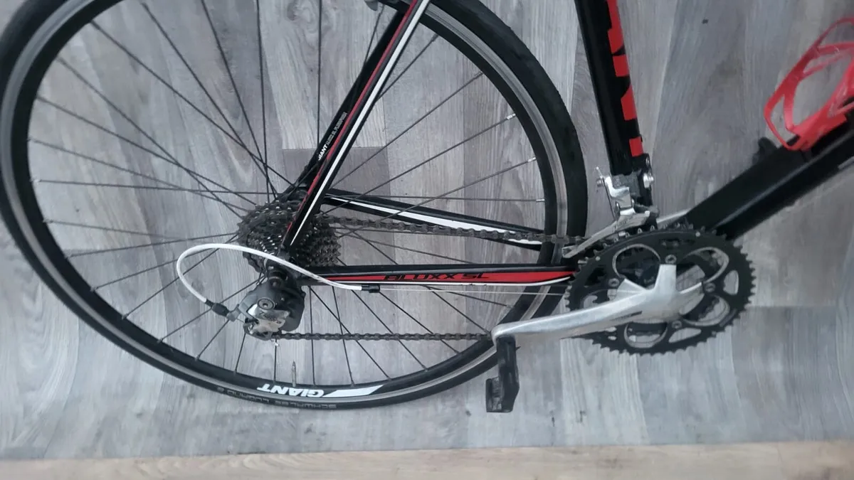 GIANT DEFY,  SUPER LIGHTWEIGHT - Image 4