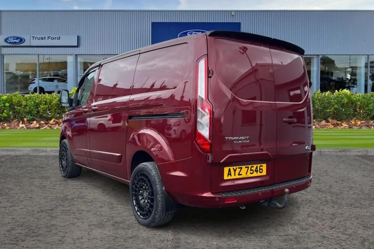 Ford Transit Custom 280 L1  FWD 2.0 EcoBlue 130ps - Image 2