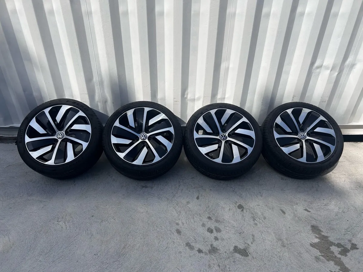 Genuine Volkswagen R Montevideo 19” Alloy Wheels - Image 2