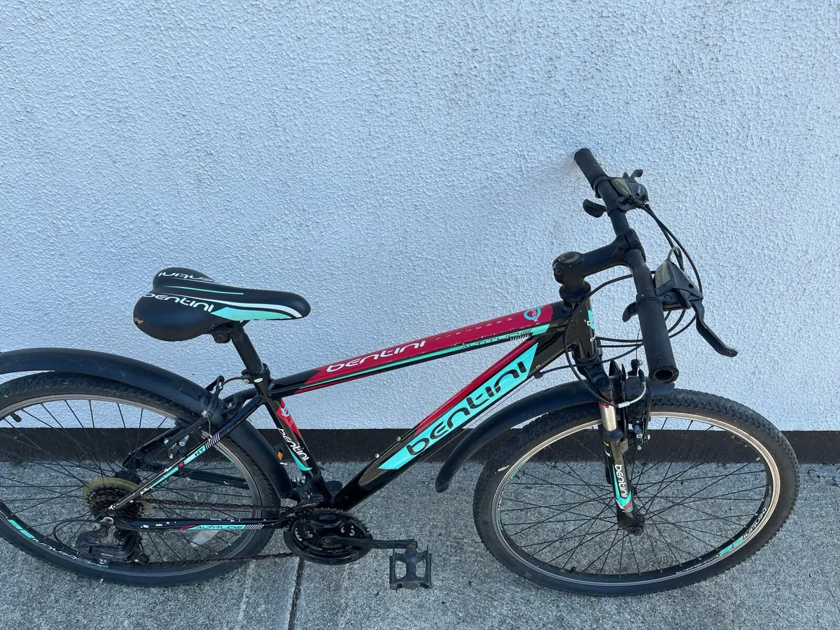 15” Boys Bentini Bike - Image 2