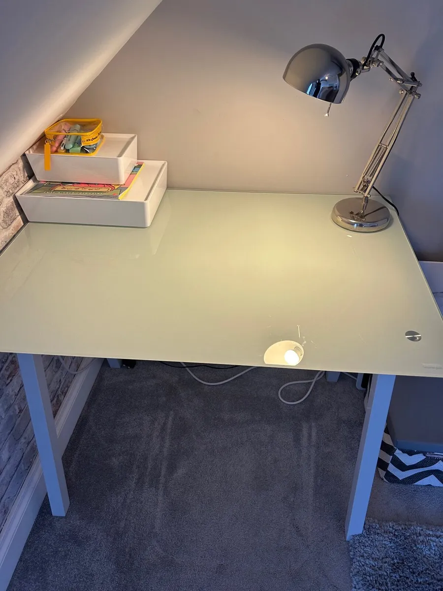 Desk - Image 2