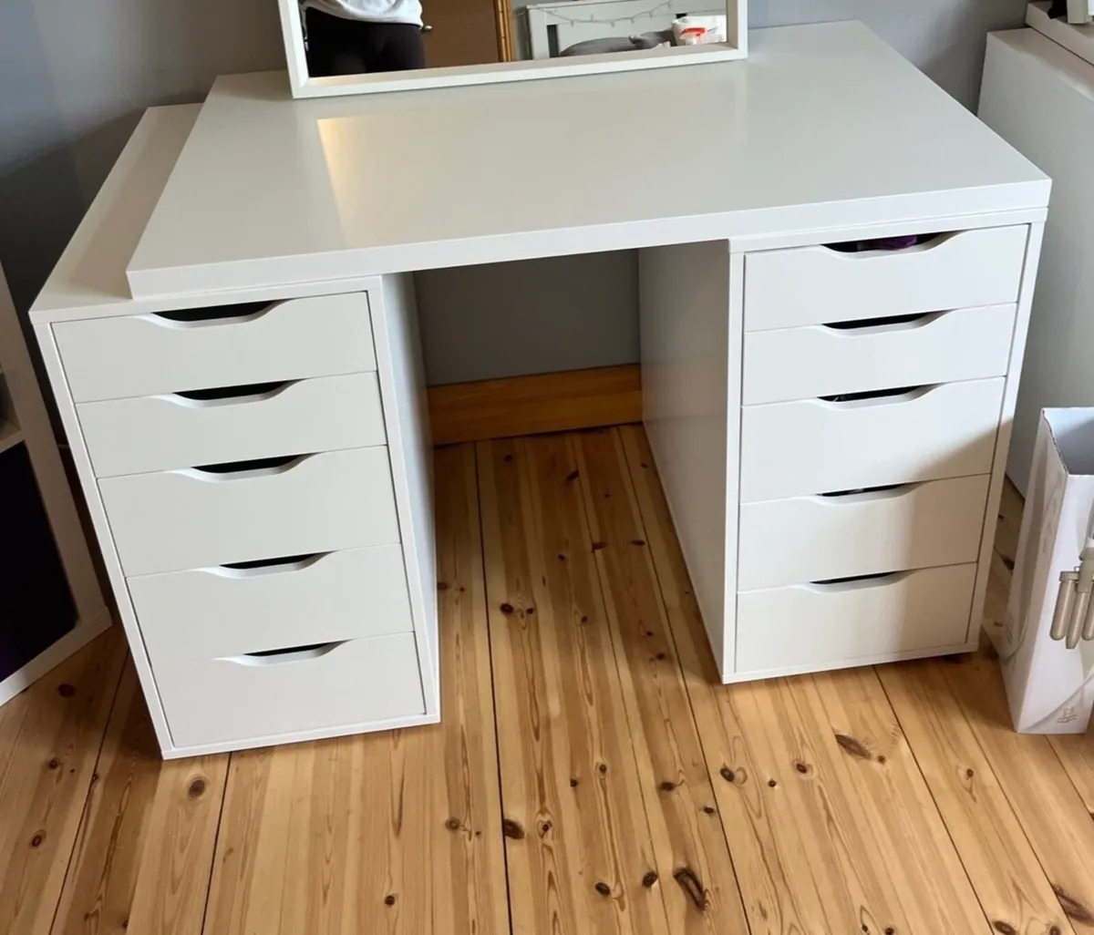 IKEA set - Image 1