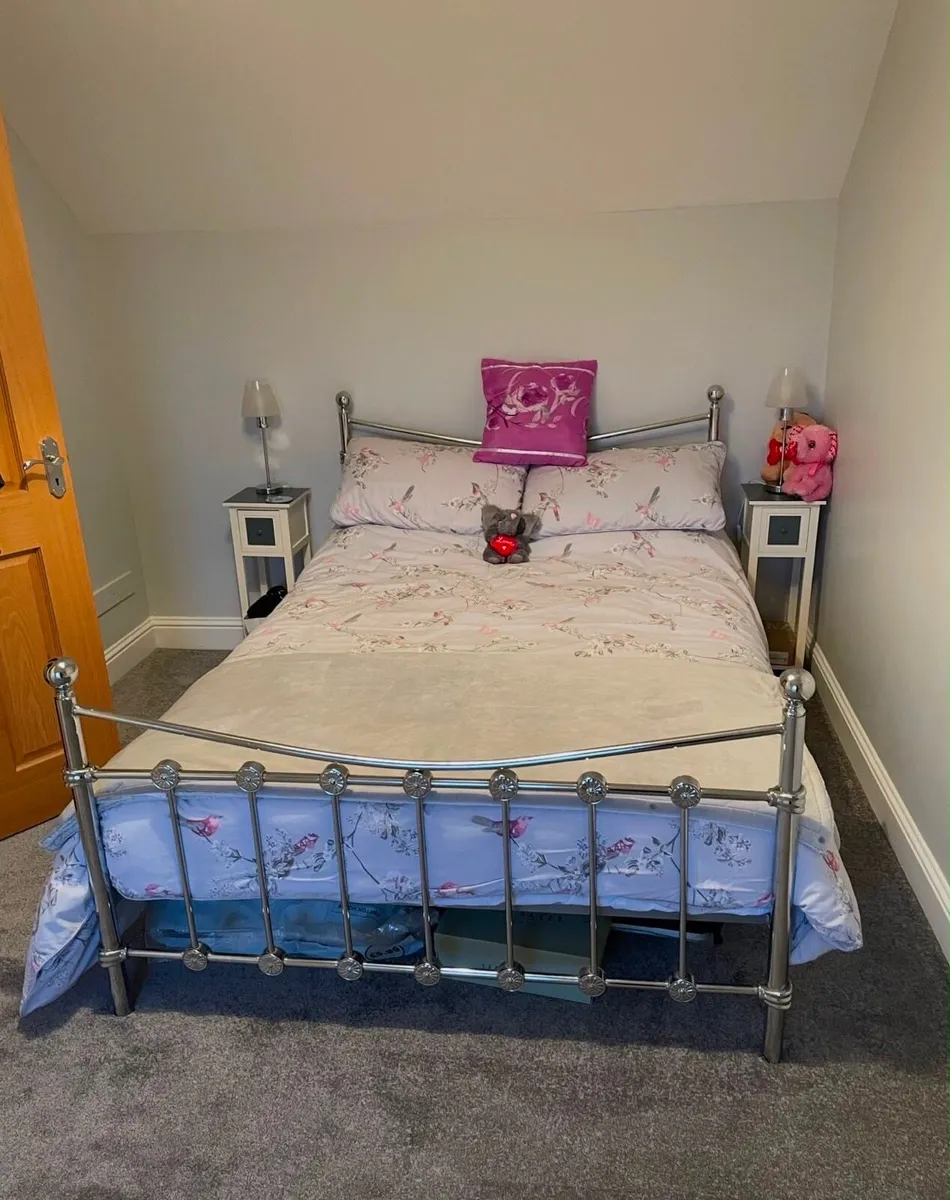Double bed and mattress - Image 2