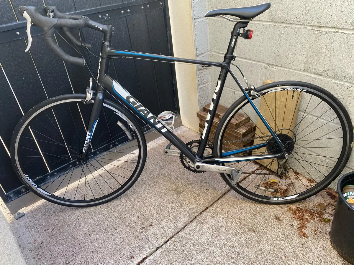 Giant defy 5 L 22 inch frame 700x25c wheels - Image 4