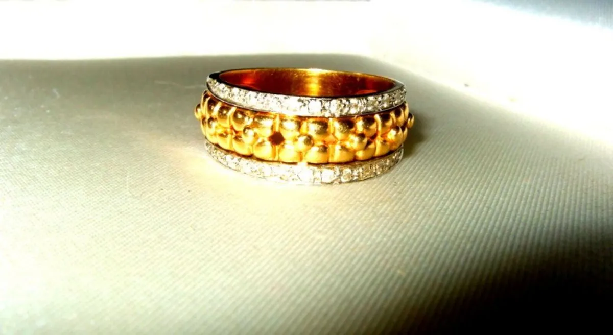 Vintage 18ct Gold/Diamond Hallmarked Ring - Image 2