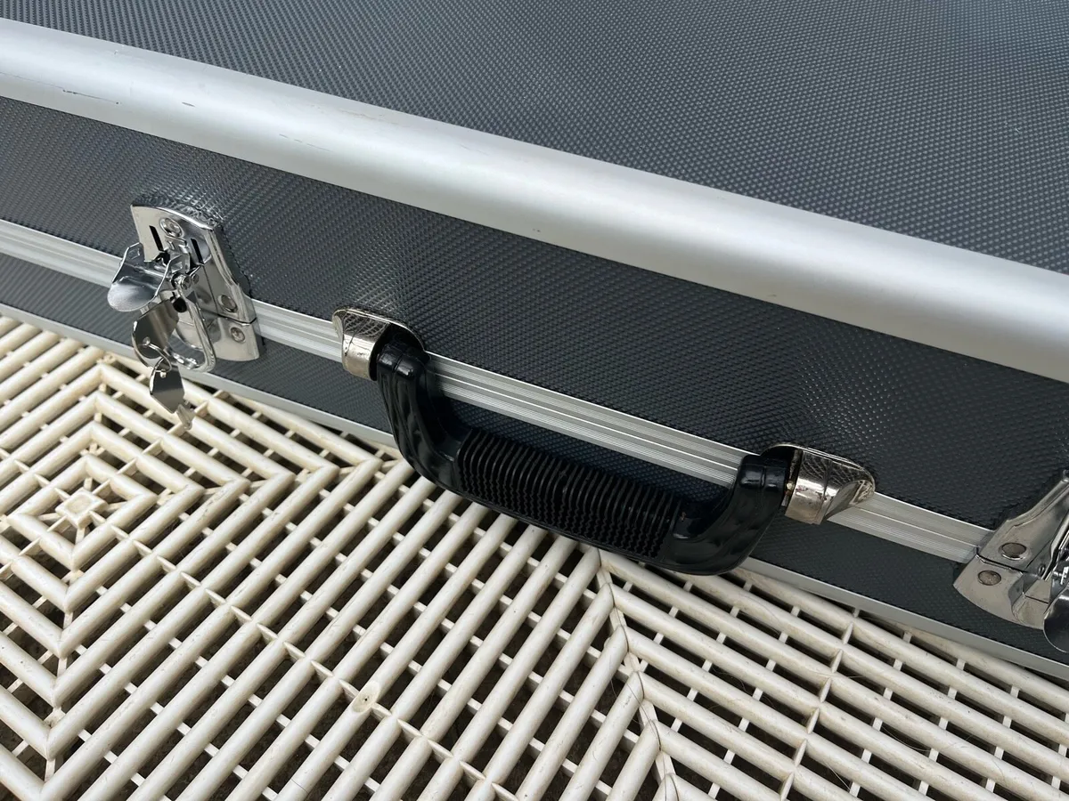 Box case - Image 2
