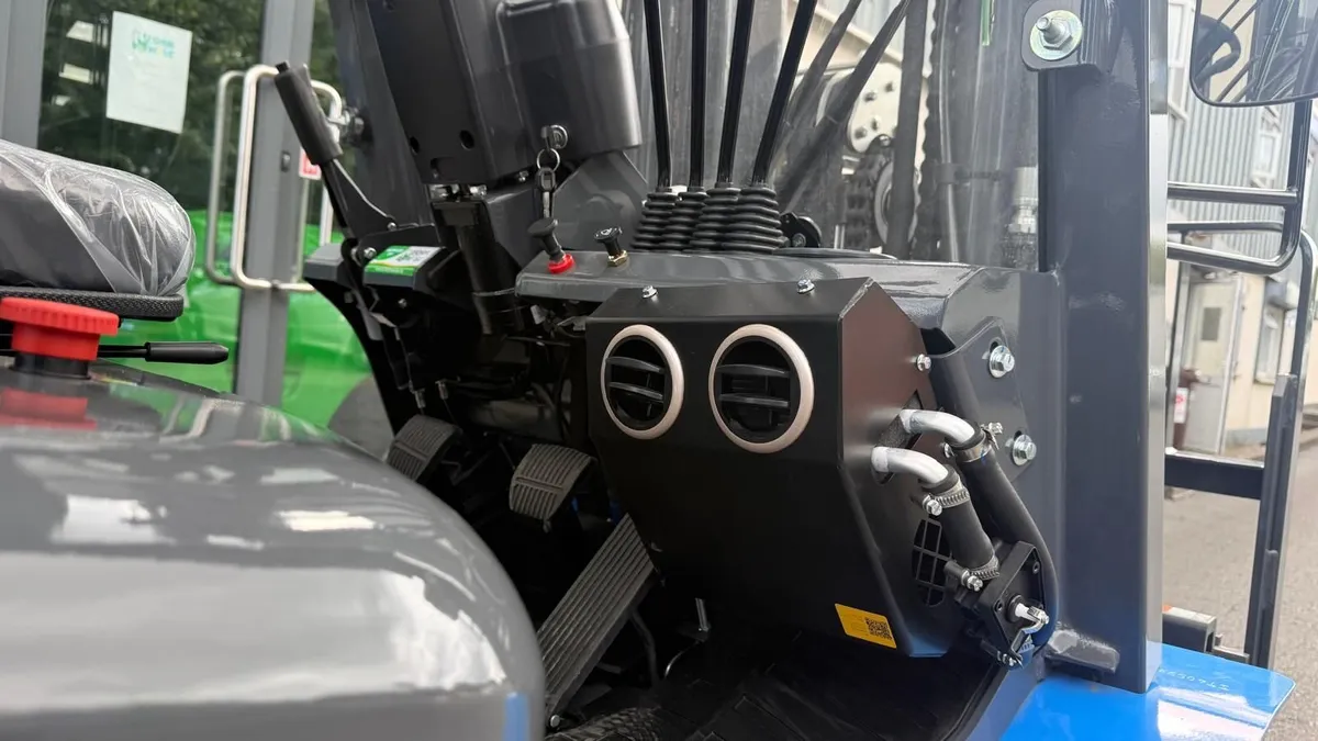 New 3.5T Diesel Forklift Lonking LG35DT 4.5m - Image 3