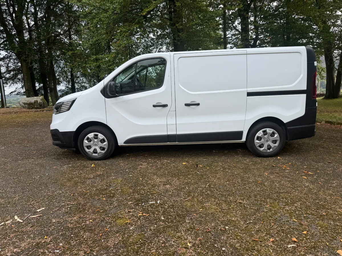 Renault Trafic 2023 - Image 3