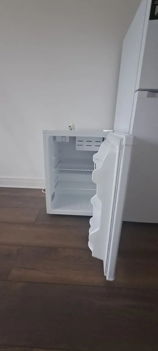 Fridge - Image 2