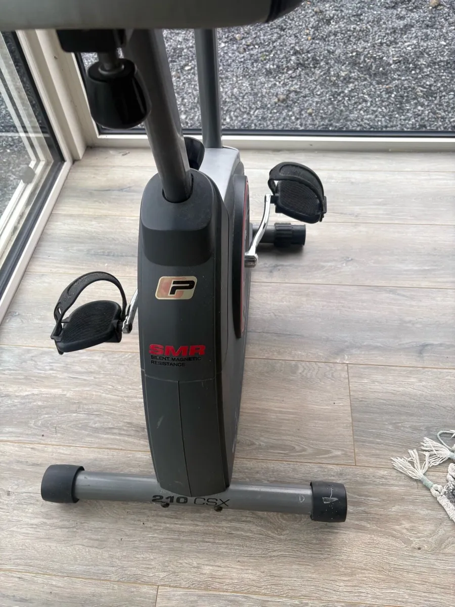 Exercise bike - Image 2