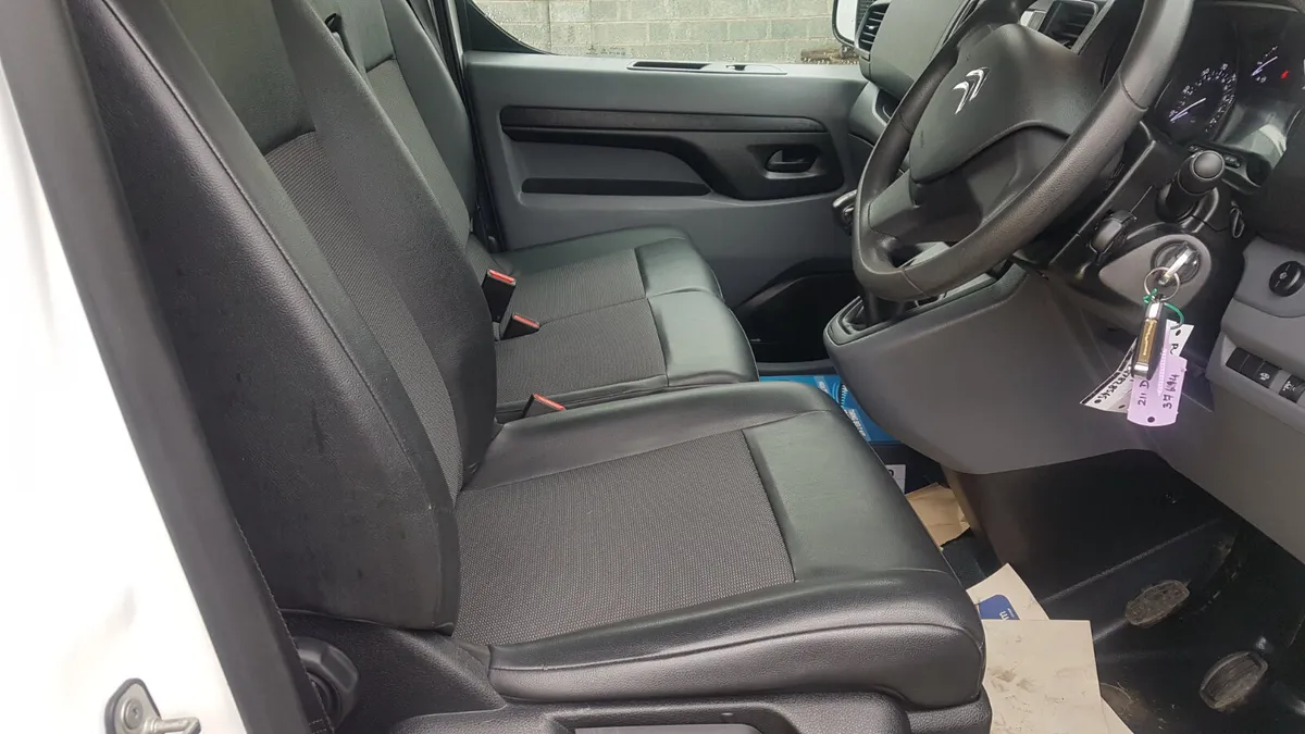 Citroen Dispatch 2021 LWB LOW KM AS NEW VAT INVOIC - Image 4