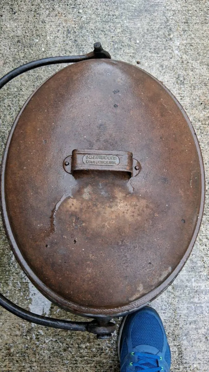Original cast iron pot - Image 3