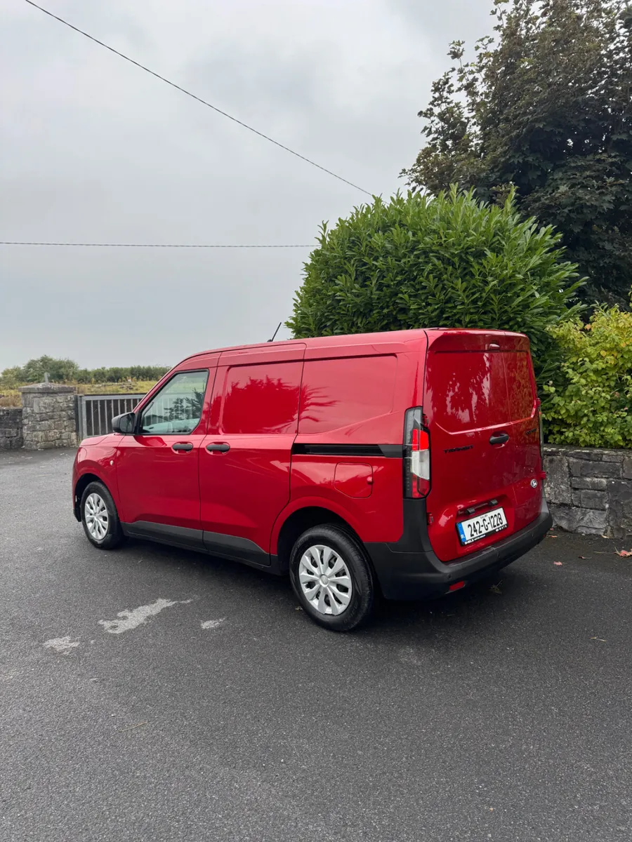 Ford Courier 2024 - Image 4