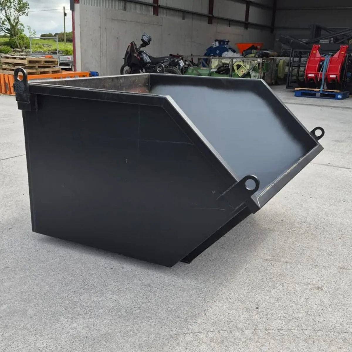 Direct Mounted Telehandler Skips - Image 2