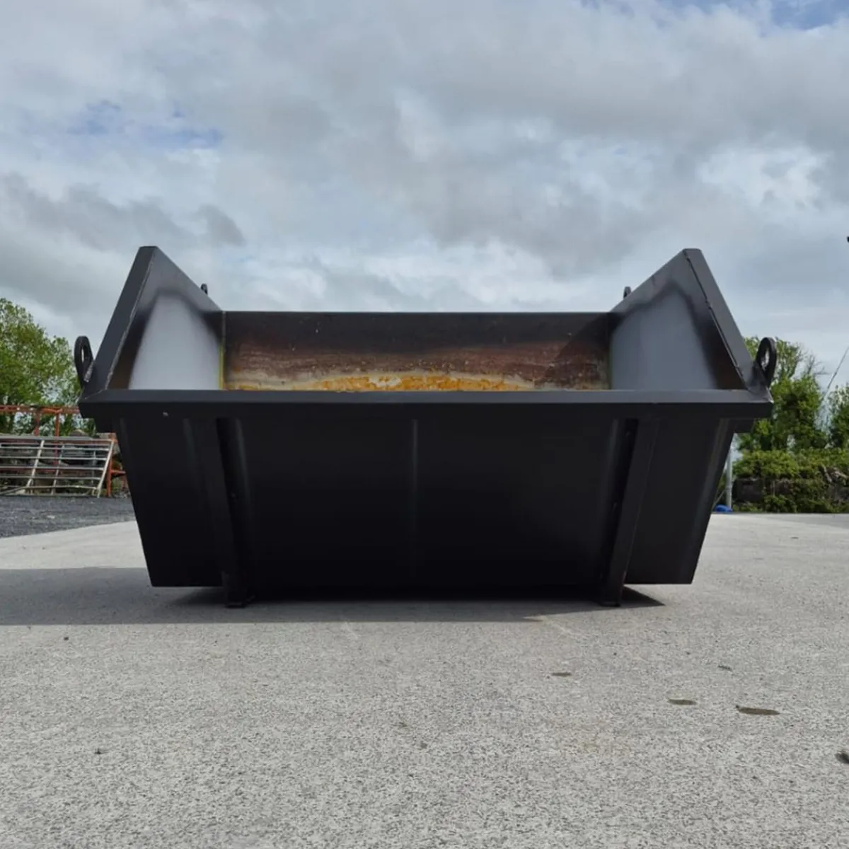 Direct Mounted Telehandler Skips - Image 4