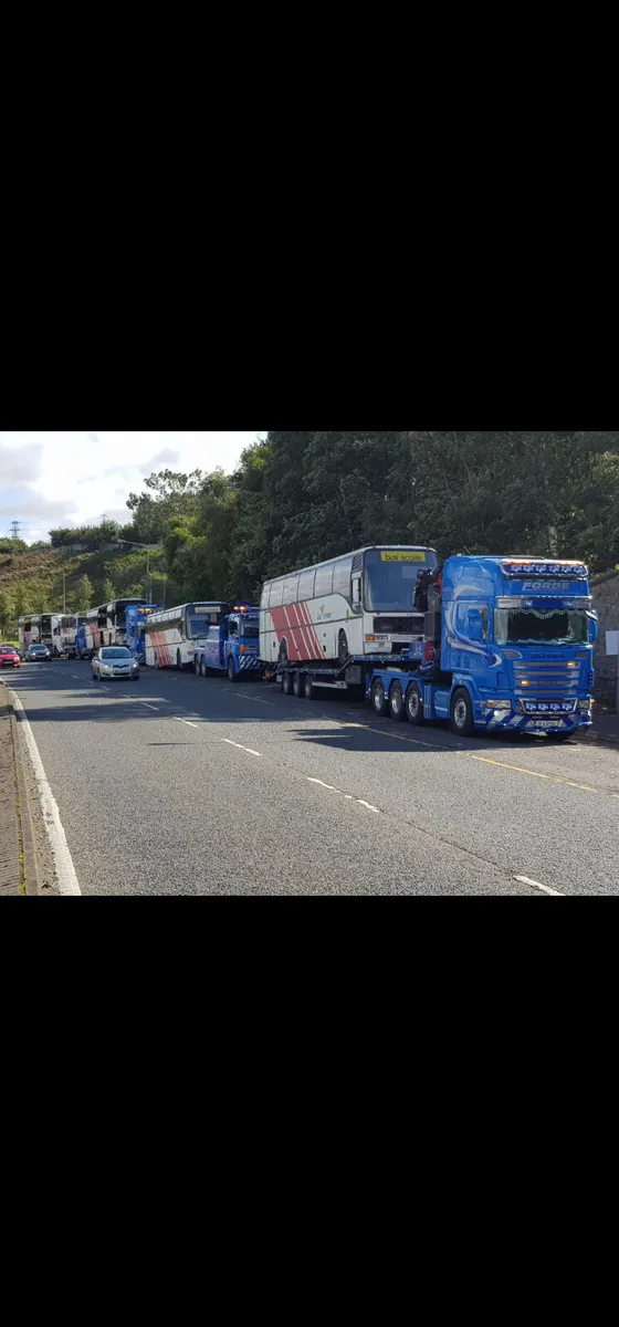 Coaches and Buses - Image 4