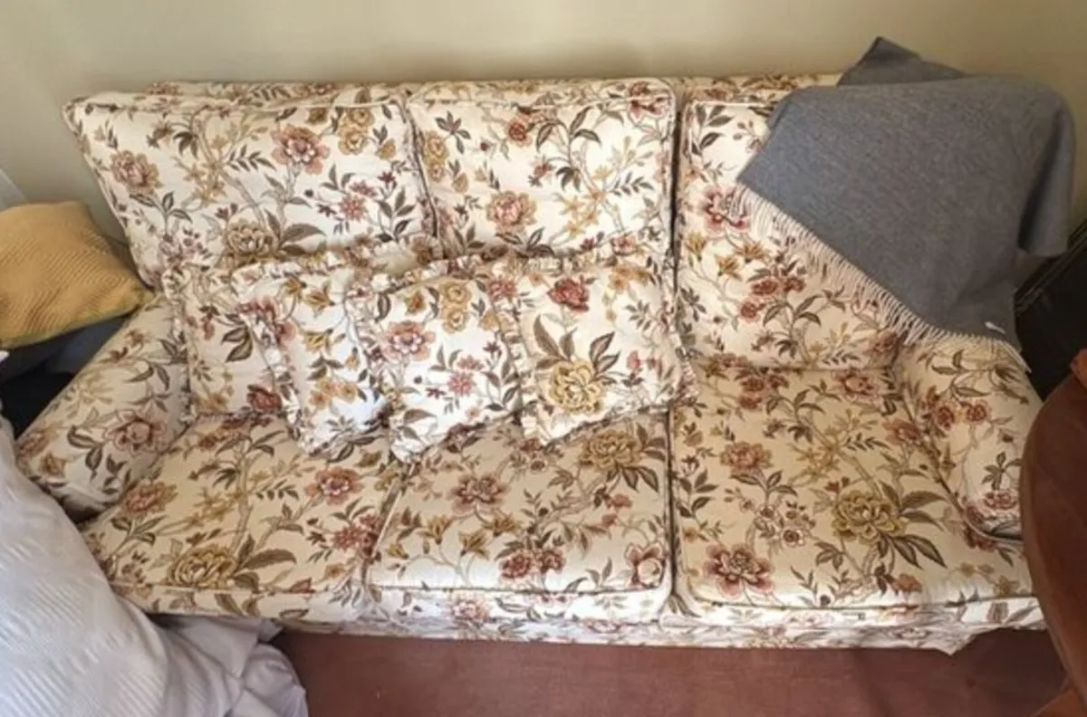 3 Piece Sofa Set & Matching Foot Rest - Image 3